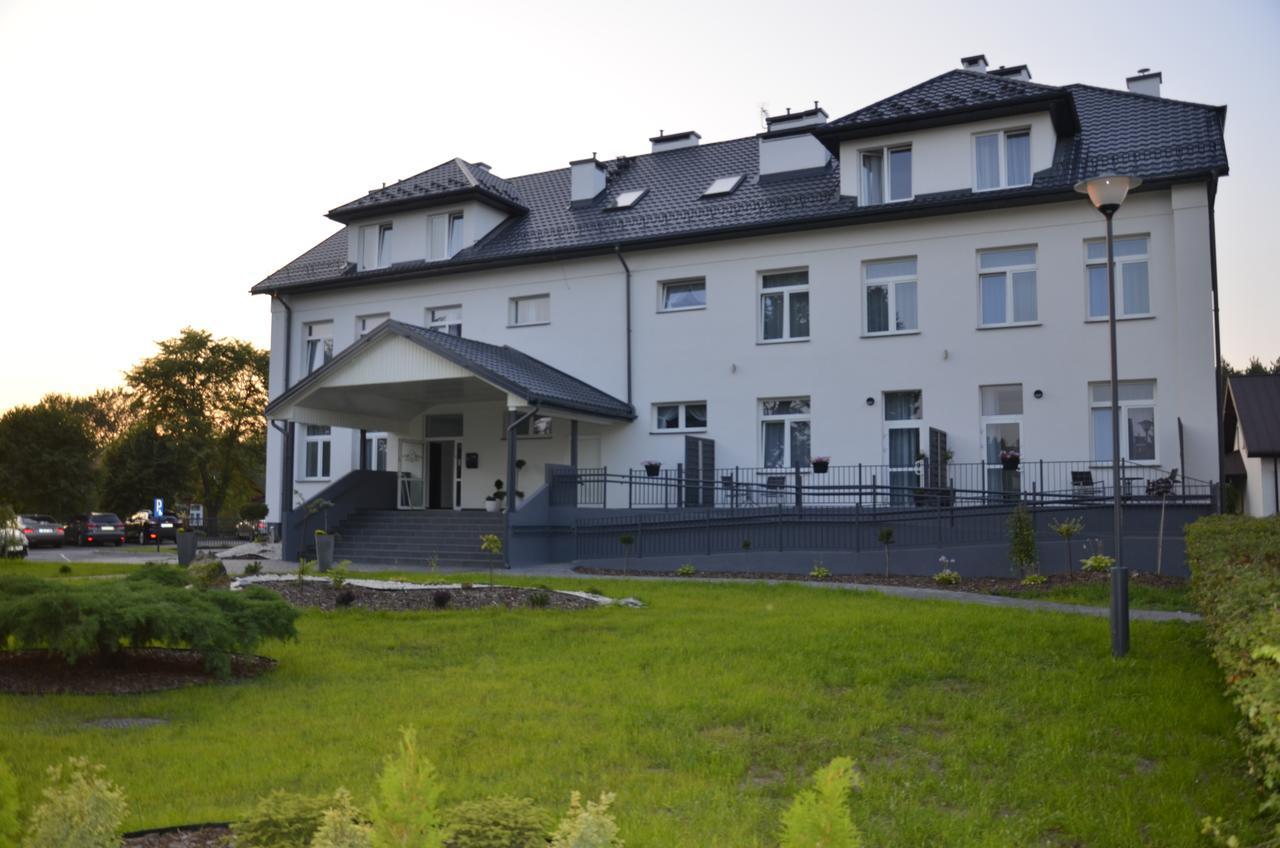 Hotel Roztocze Zwierzyniec Exterior photo